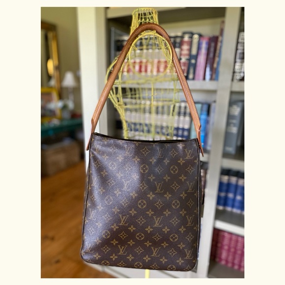 Louis Vuitton Looping GM - Picture 4 of 12